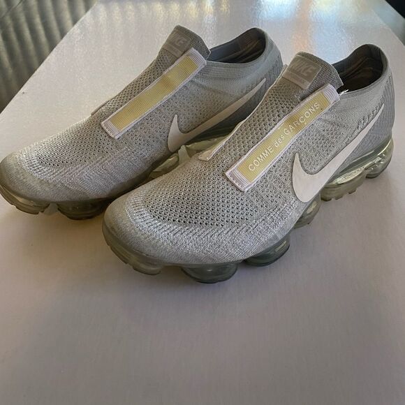 NIKE X COMME des GARCONS Vapormax Sneakers Size 12 Women’s and 10-10.5 Men’s.